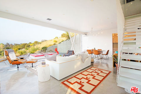 Listing picture 3