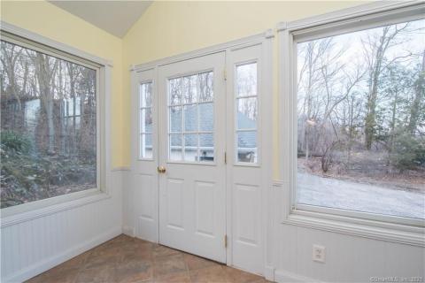 Sun room tests just off the Kitchen