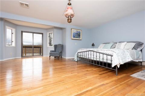 Master Bedroom, upper level