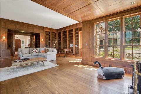 Living Room/Study Living Room/Study