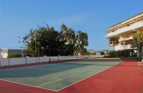 Tennis court with pickle ball area