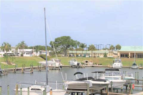 Looking back at the amenities center. Looking back at the amenities center.