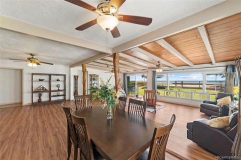 Nicely placed beams with hand crafted Eucalyptus wood post pillars.