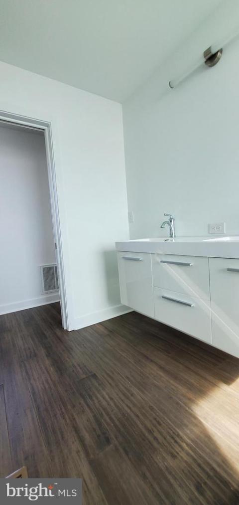 Listing picture 65