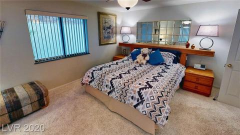 2nd-Bdrm-full-bath-and-walk-in-closet