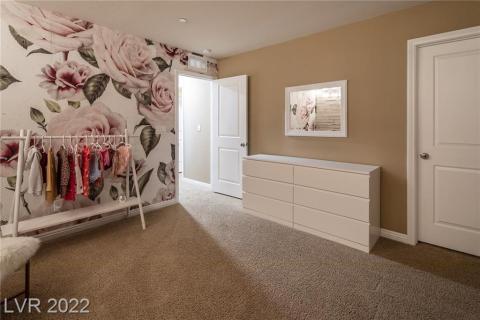 Guest bedroom