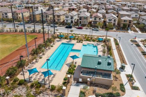 Community pool