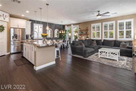 Custom cabinets and granite