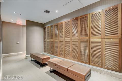 LOCKER ROOM LOCKER ROOM