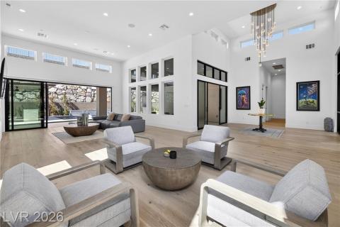 Open Floor Concept - foyer, family room area - optional informal dining or seating area Open Floor Concept - foyer, family room area - optional informal dining or seating area