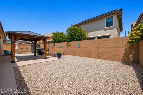 Big yard with so much space and endless possibilities. Big yard with so much space and endless possibilities.