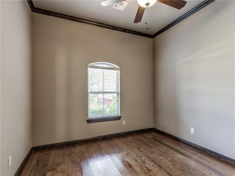 OFFICE WITH WOOD FLOORING