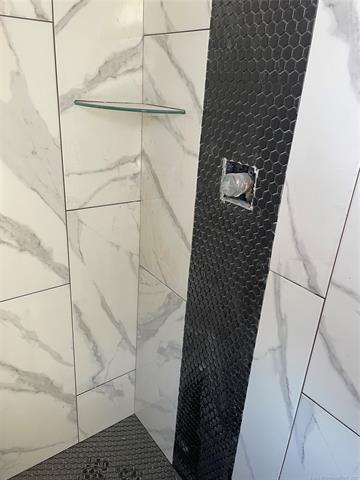 Master Shower Accent