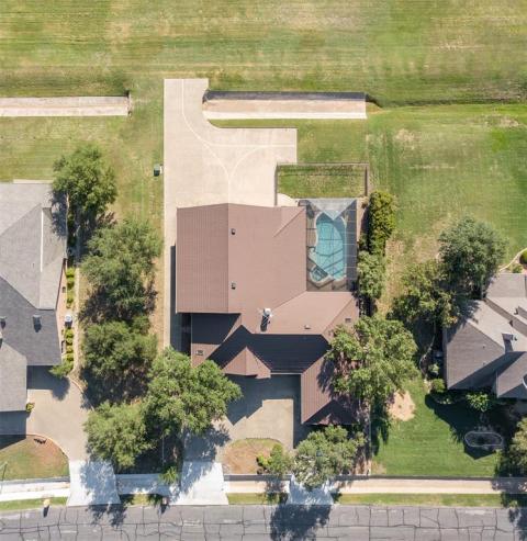 Property is immaculate inside and out.