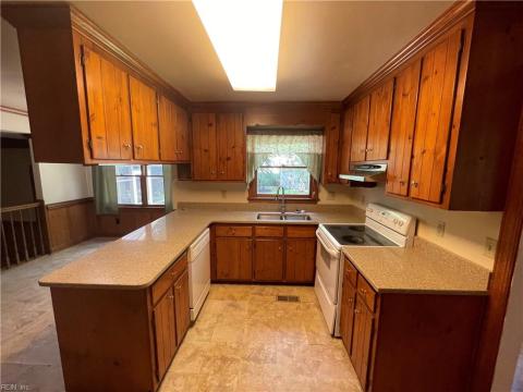 Large den, new ceiling fan