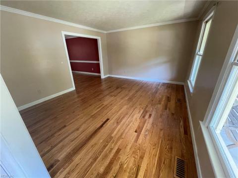 Hardwoods in excellent shape
